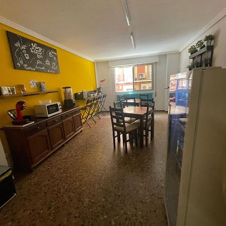 Hostal Milmarcos Zaragoza Buitenkant foto