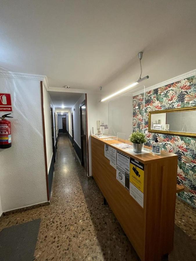Hostal Milmarcos Zaragoza Buitenkant foto