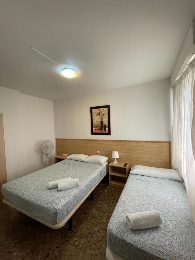 Hostal Milmarcos Zaragoza Buitenkant foto