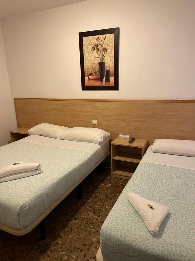 Hostal Milmarcos Zaragoza Buitenkant foto