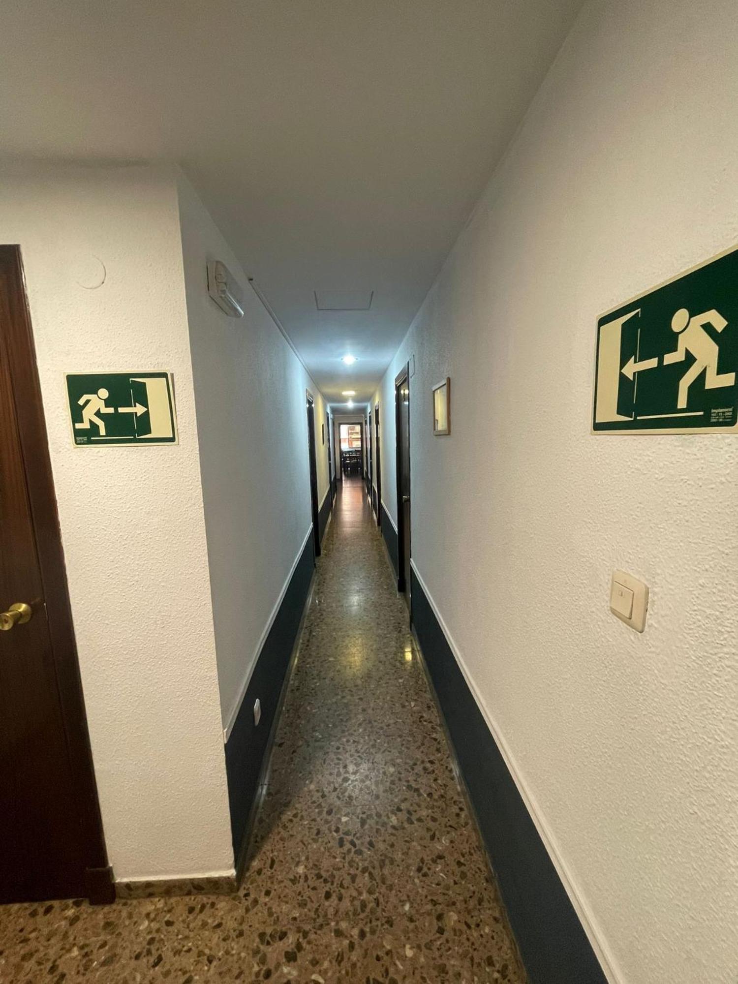 Hostal Milmarcos Zaragoza Buitenkant foto