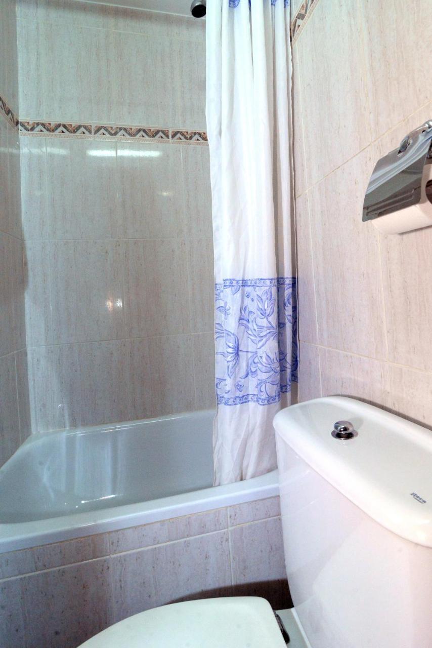 Hostal Milmarcos Zaragoza Buitenkant foto
